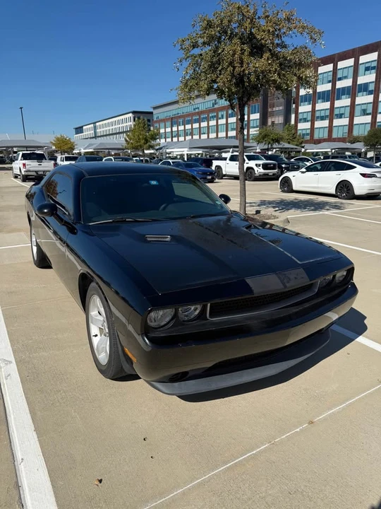 2014 Dodge Challenger 3rd Gen - Image 2 of 3