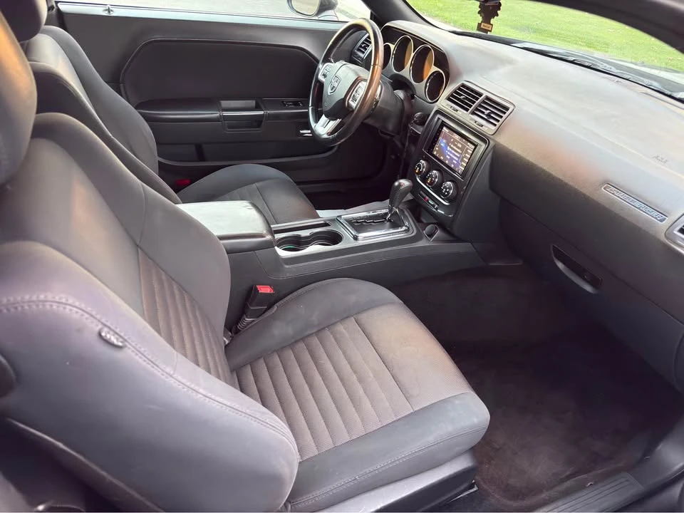 2014 Dodge Challenger 3rd Gen - Image 7 of 9
