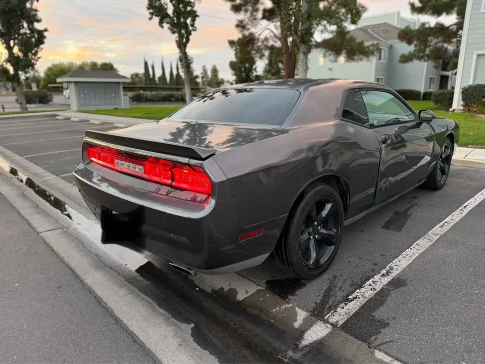 2014 Dodge Challenger 3rd Gen - Image 5 of 9