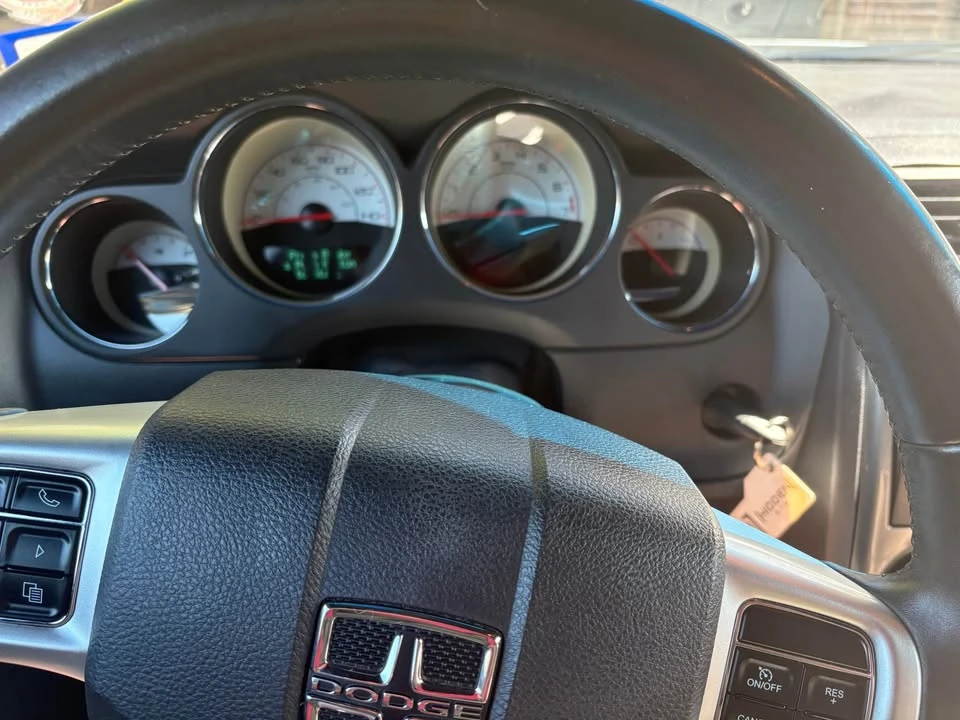 2014 Dodge Challenger 3rd Gen - Image 4 of 15