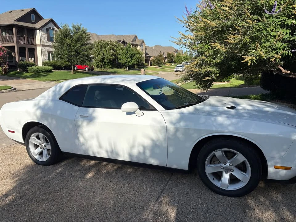 2014 Dodge Challenger 3rd Gen - Image 13 of 15