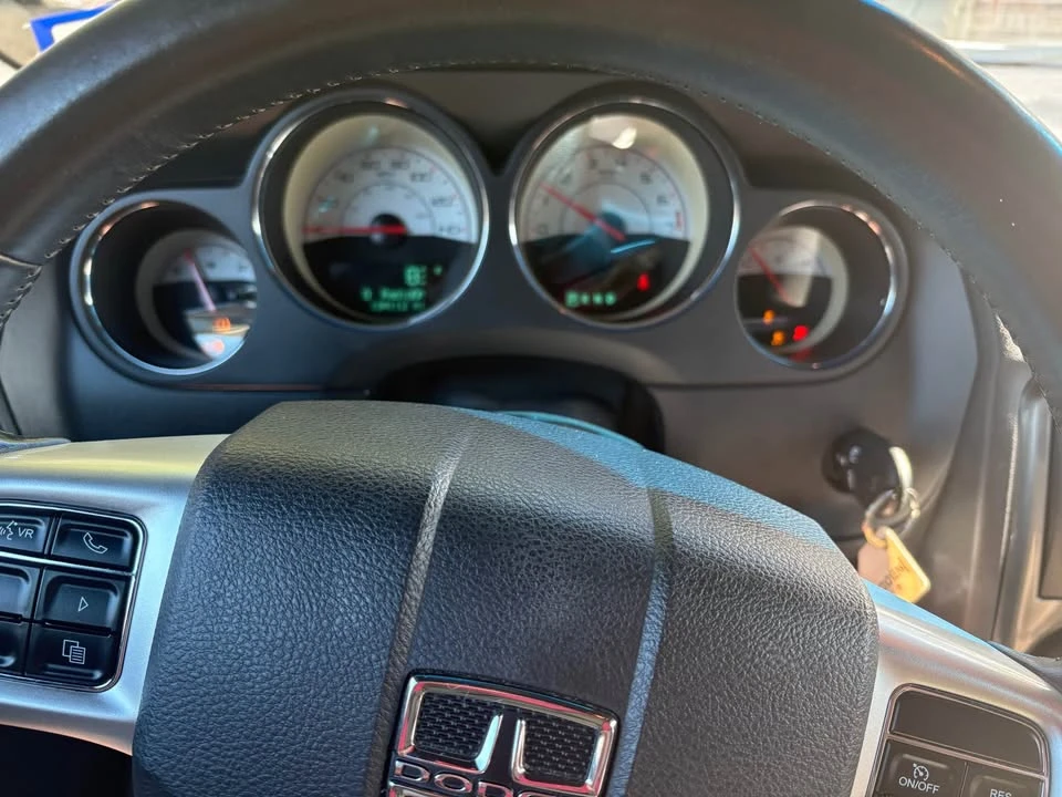 2014 Dodge Challenger 3rd Gen - Image 3 of 15
