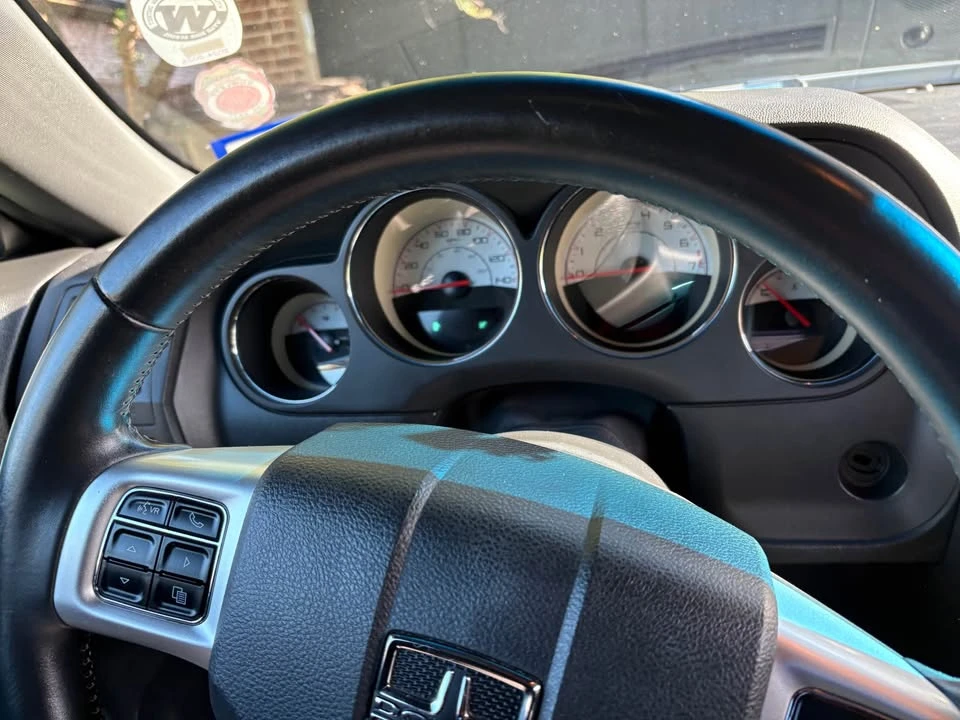 2014 Dodge Challenger 3rd Gen - Image 6 of 15