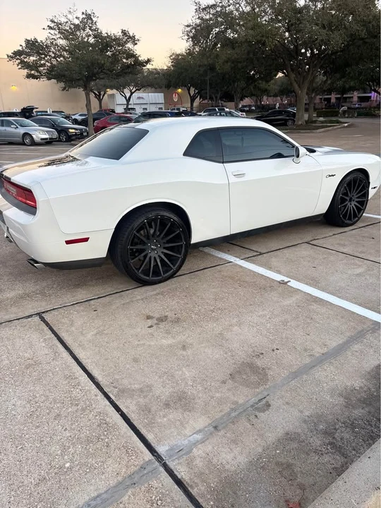 2014 Dodge Challenger 3rd Gen - Image 3 of 5