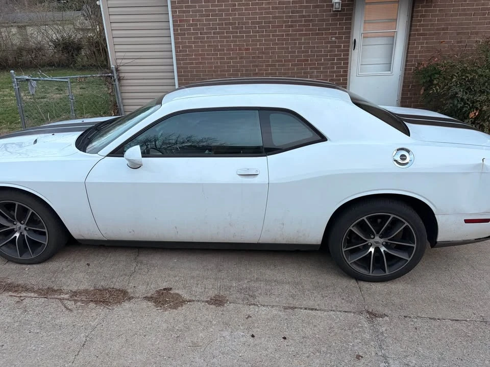 2014 Dodge Challenger 3rd Gen - Image 3 of 3