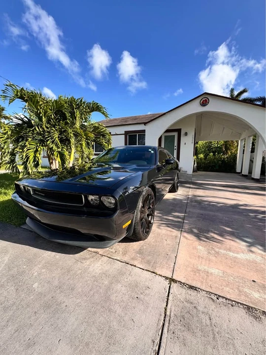 2014 Dodge Challenger 3rd Gen - Image 2 of 4
