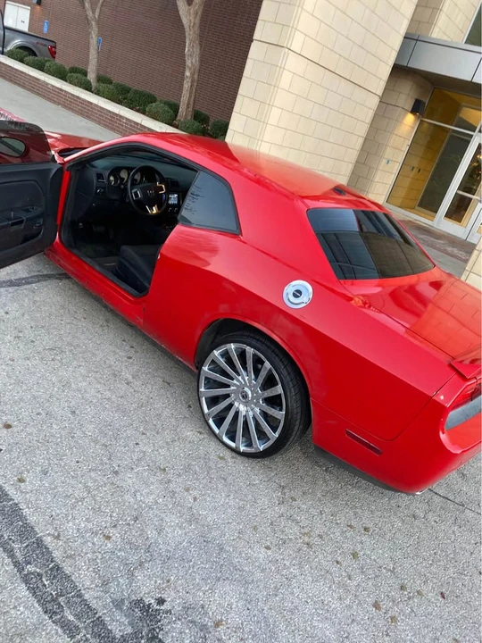 2014 Dodge Challenger 3rd Gen - Image 5 of 7