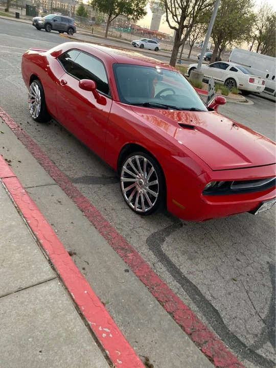 2014 Dodge Challenger 3rd Gen - Image 4 of 7