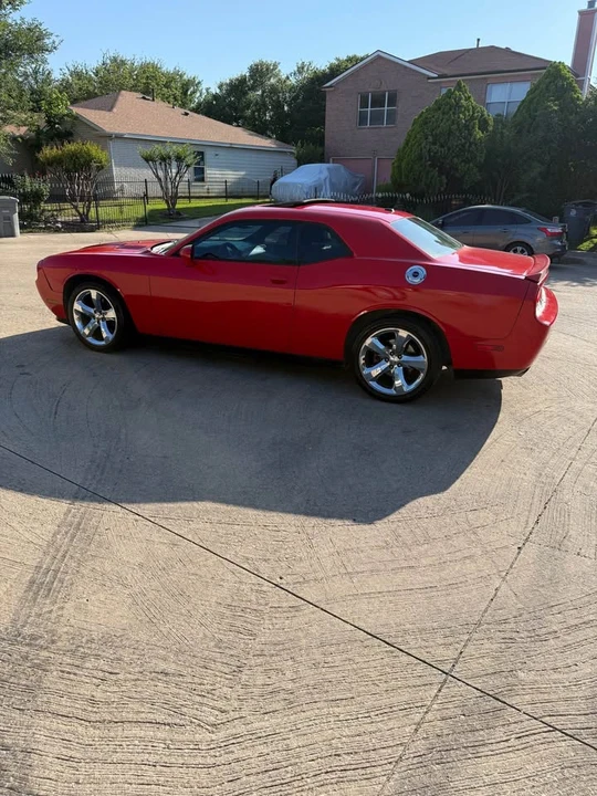 2014 Dodge Challenger 3rd Gen - Image 2 of 12