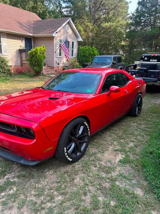 2014 Dodge Challenger 3rd Gen - Image 2 of 8