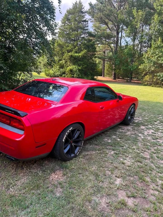 2014 Dodge Challenger 3rd Gen - Image 4 of 8