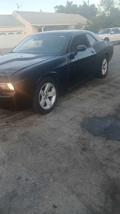 2014 Dodge Challenger 3rd Gen - Image 2 of 6