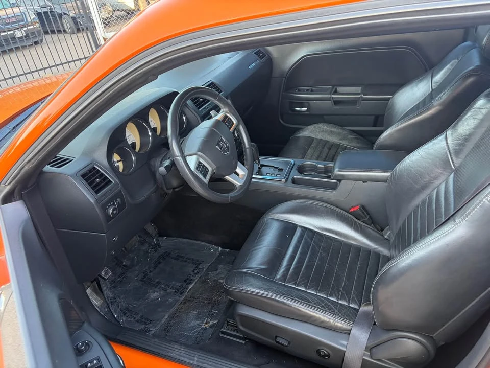 2014 Dodge Challenger 3rd Gen - Image 5 of 8