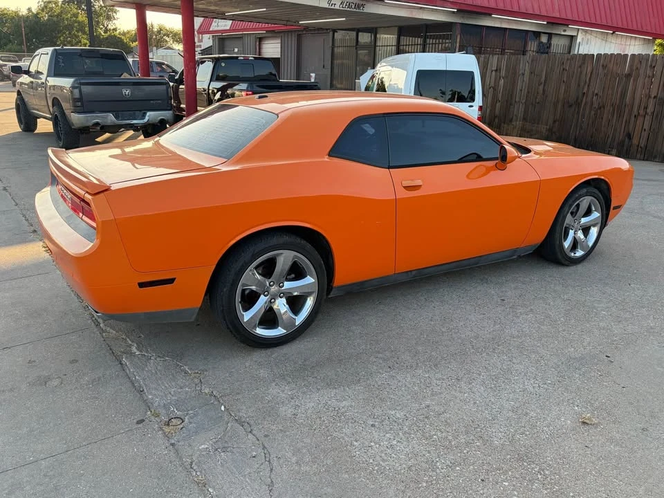 2014 Dodge Challenger 3rd Gen - Image 2 of 7