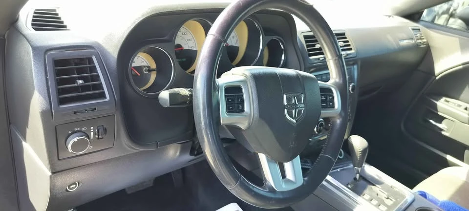 2014 Dodge Challenger 3rd Gen - Image 7 of 8