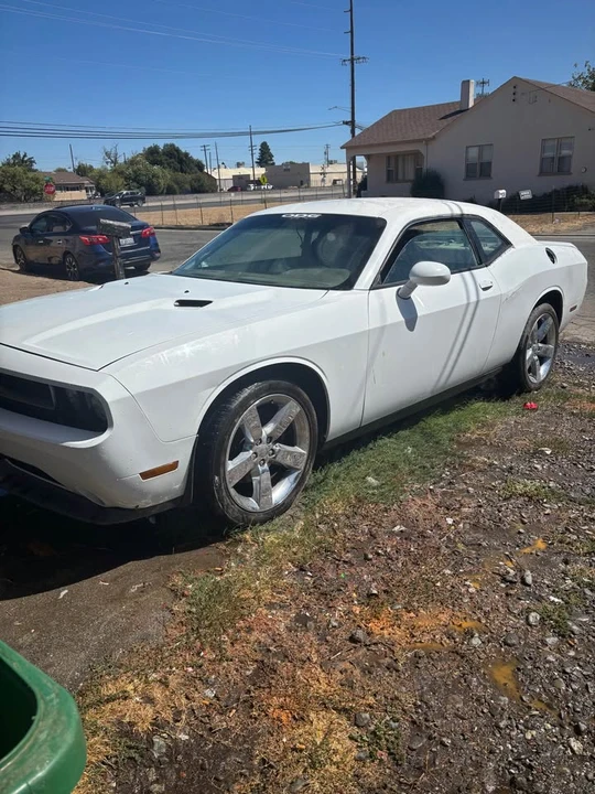 2014 Dodge Challenger 3rd Gen - Image 5 of 5