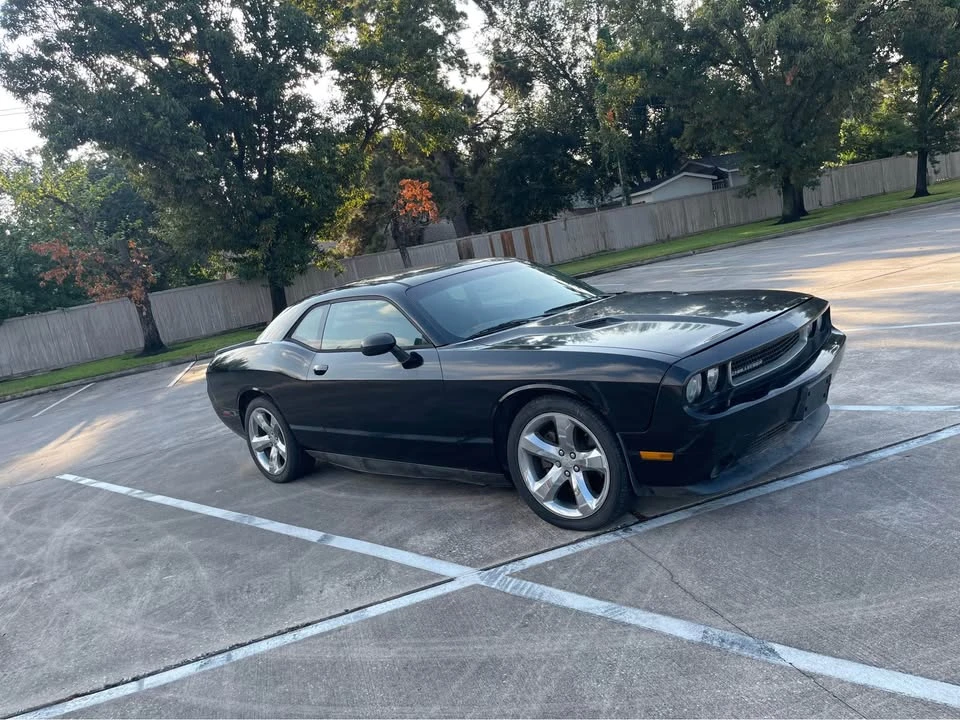 2014 Dodge Challenger 3rd Gen - Image 2 of 11