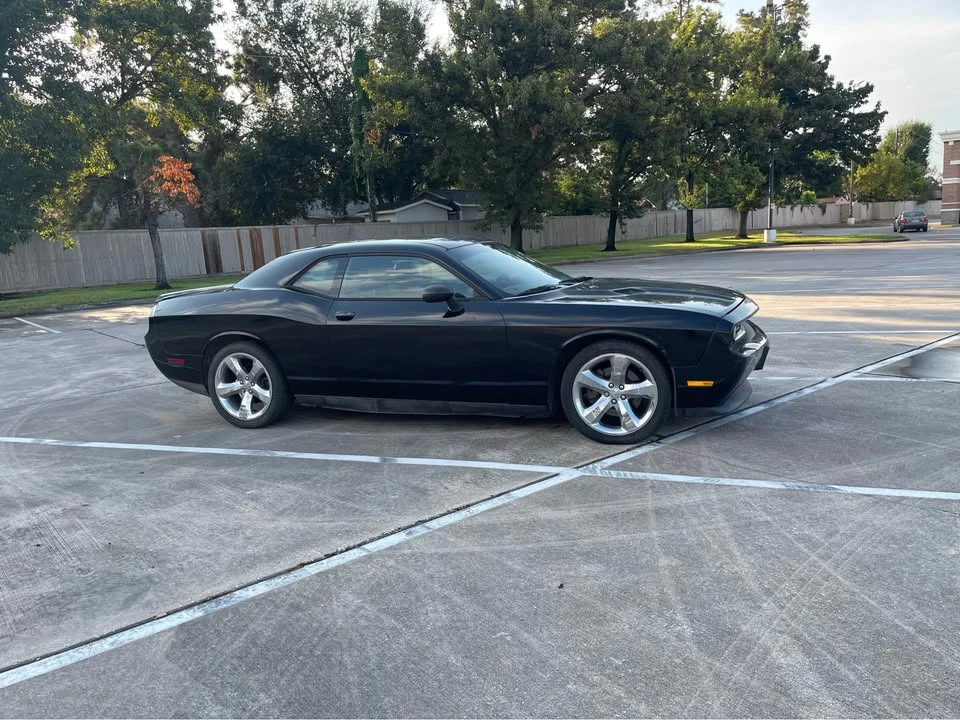 2014 Dodge Challenger 3rd Gen - Image 8 of 11