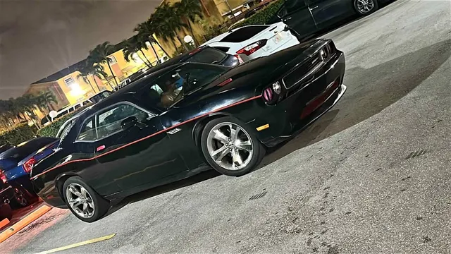 2014 Dodge Challenger Coupe 2D