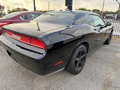 2014 Dodge Challenger Coupe 2D