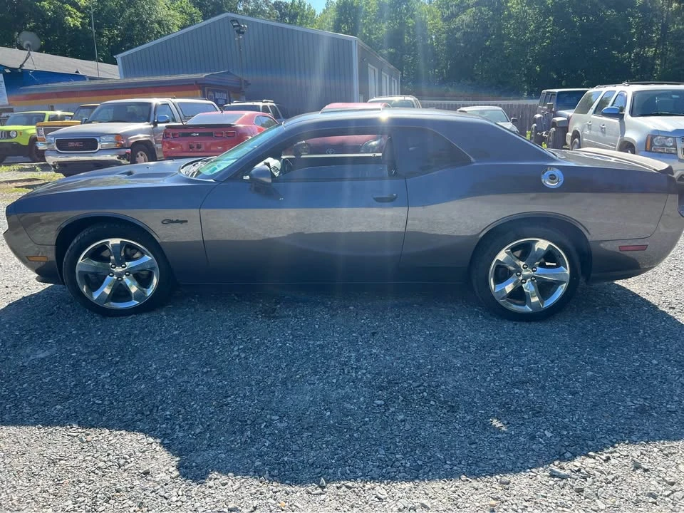 2014 Dodge Challenger 3rd Gen - Image 2 of 13