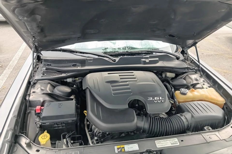 2014 Dodge Challenger 3rd Gen - Image 8 of 8