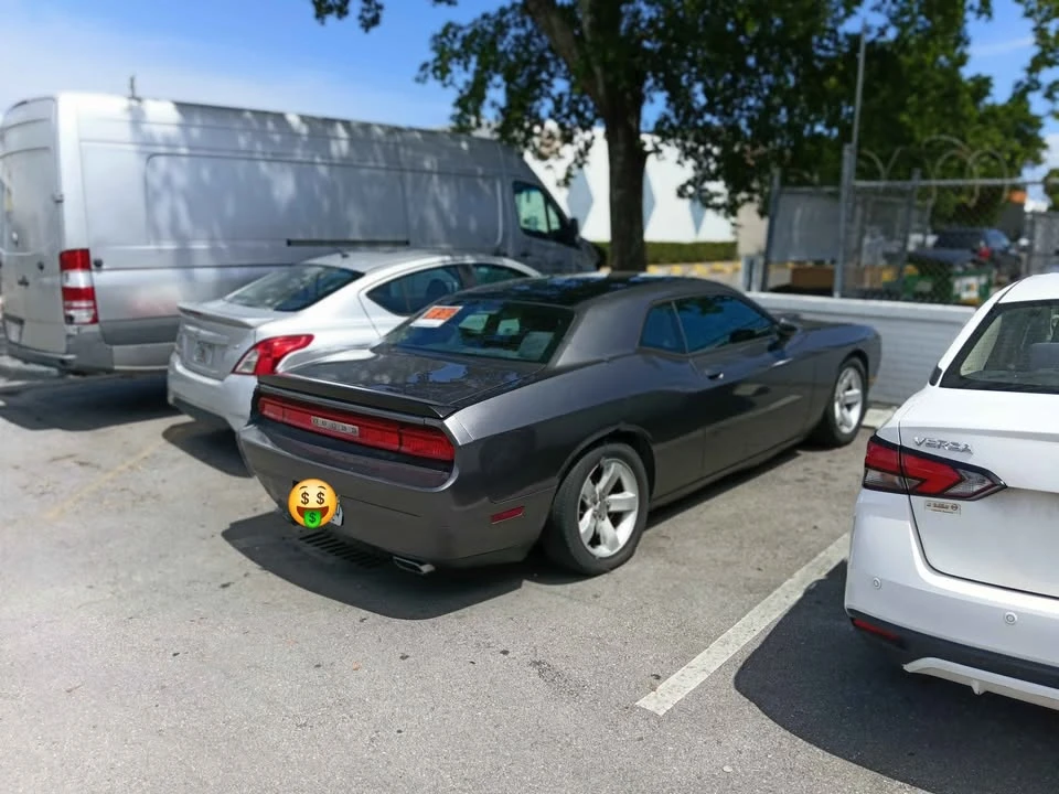2014 Dodge Challenger 3rd Gen - Image 3 of 8