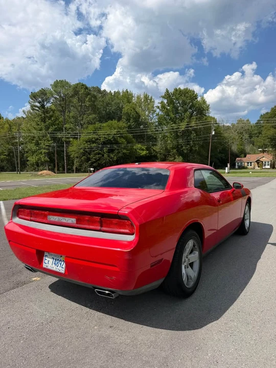 2014 Dodge Challenger 3rd Gen - Image 4 of 11