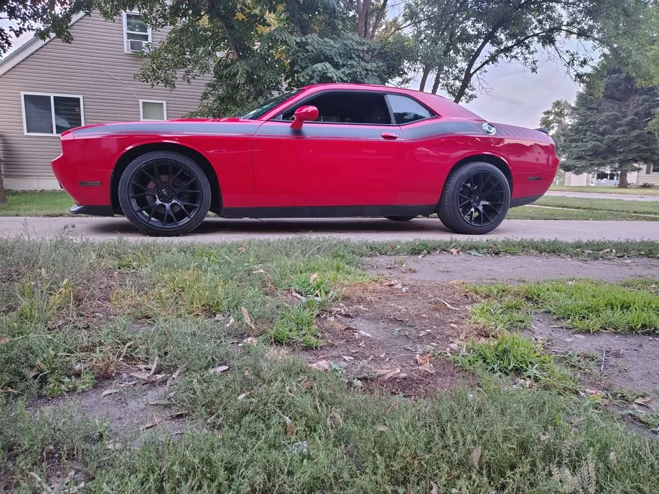 2014 Dodge Challenger 3rd Gen - Image 12 of 15