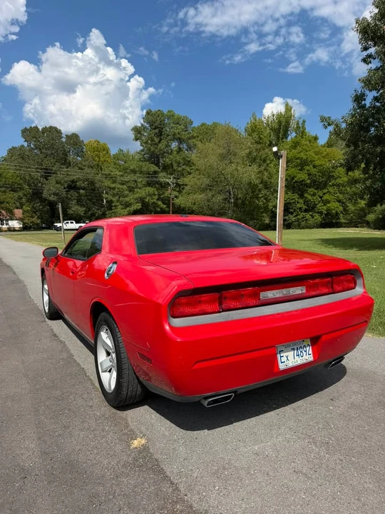 2014 Dodge Challenger 3rd Gen - Image 5 of 11