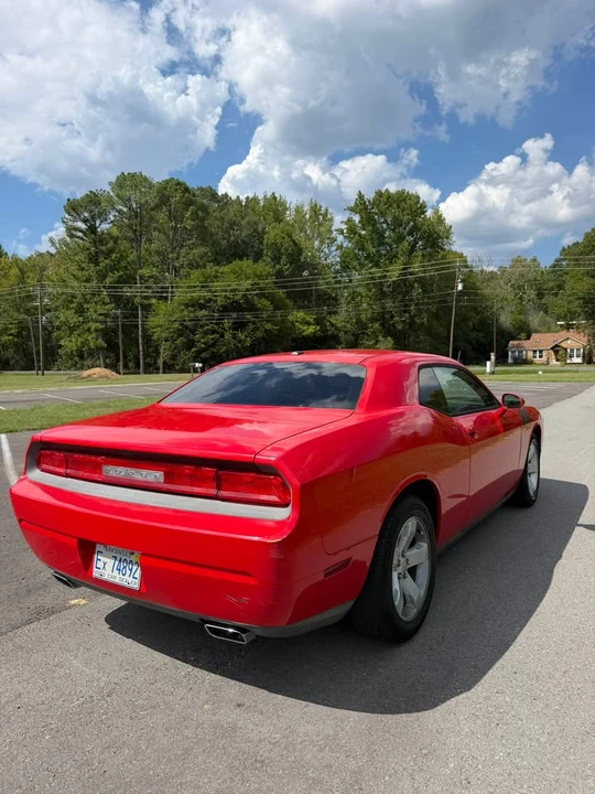 2014 Dodge Challenger 3rd Gen - Image 4 of 11