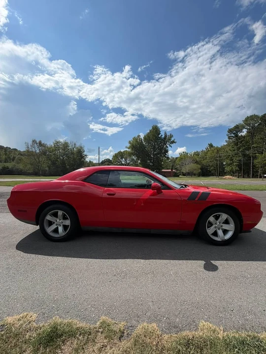 2014 Dodge Challenger 3rd Gen - Image 3 of 11