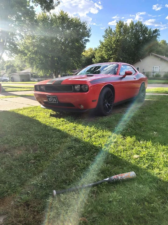 2014 Dodge Challenger 3rd Gen - Image 8 of 15