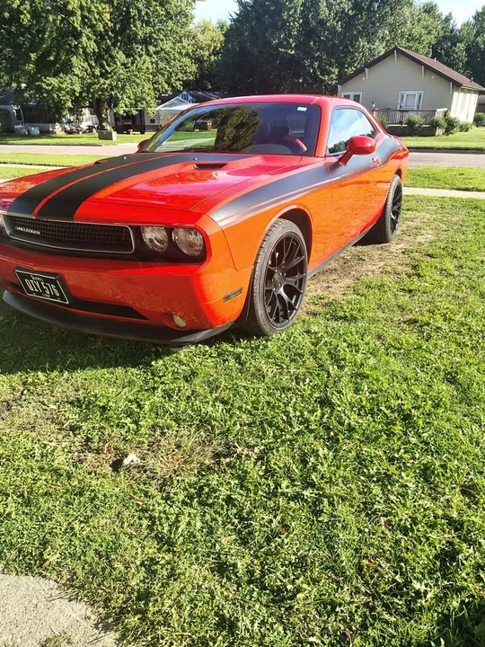 2014 Dodge Challenger 3rd Gen - Image 7 of 15