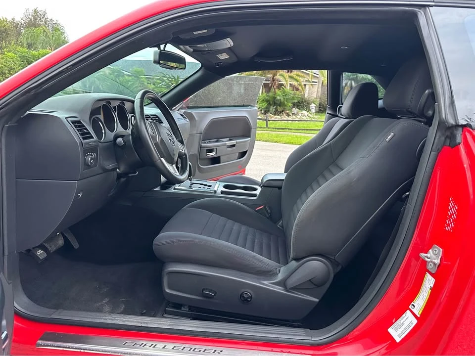 2014 Dodge Challenger 3rd Gen - Image 11 of 15