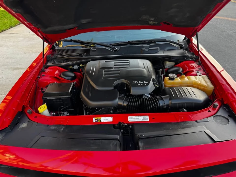 2014 Dodge Challenger 3rd Gen - Image 10 of 12