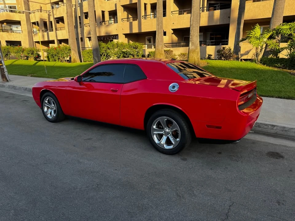 2014 Dodge Challenger 3rd Gen - Image 5 of 12