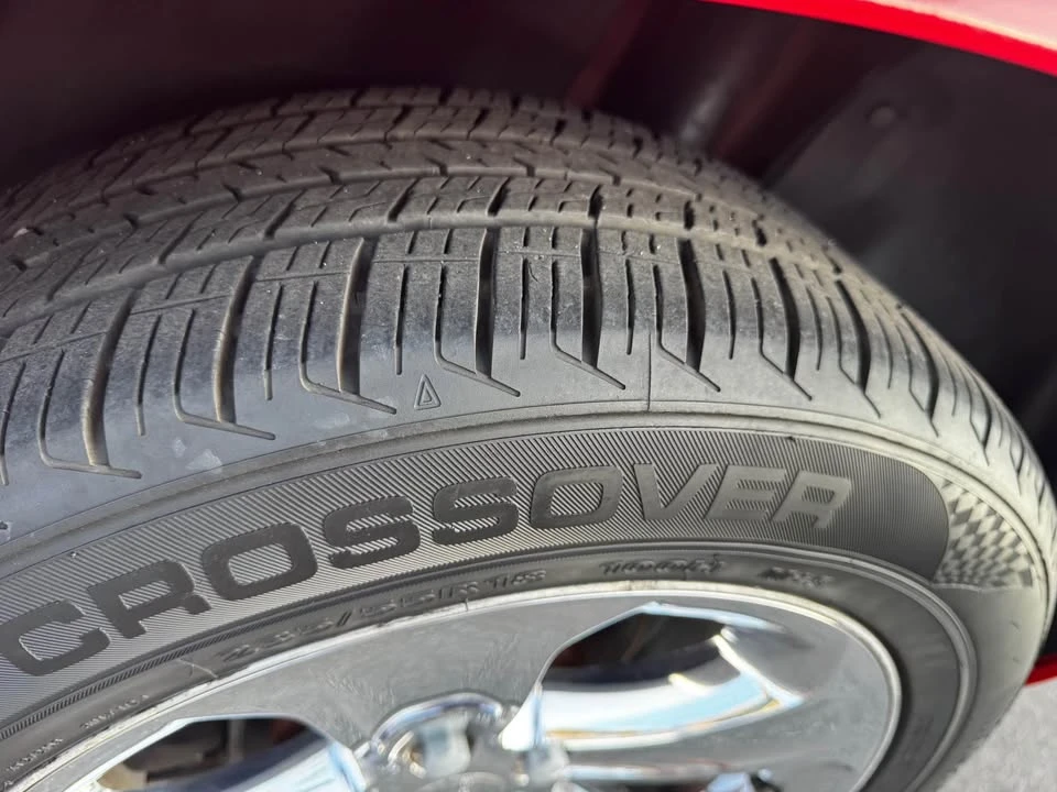 2014 Dodge Challenger 3rd Gen - Image 9 of 12