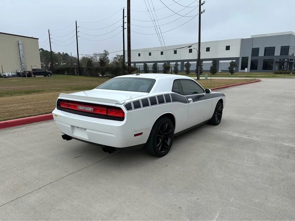 2014 Dodge Challenger 3rd Gen - Image 5 of 13