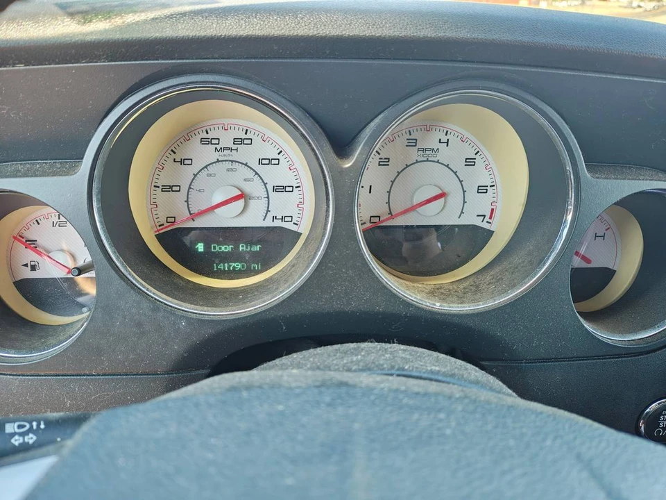 2014 Dodge Challenger 3rd Gen - Image 7 of 9