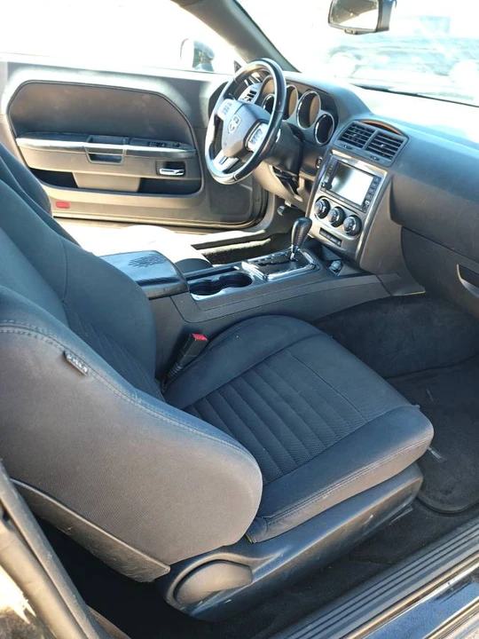 2014 Dodge Challenger 3rd Gen - Image 8 of 9