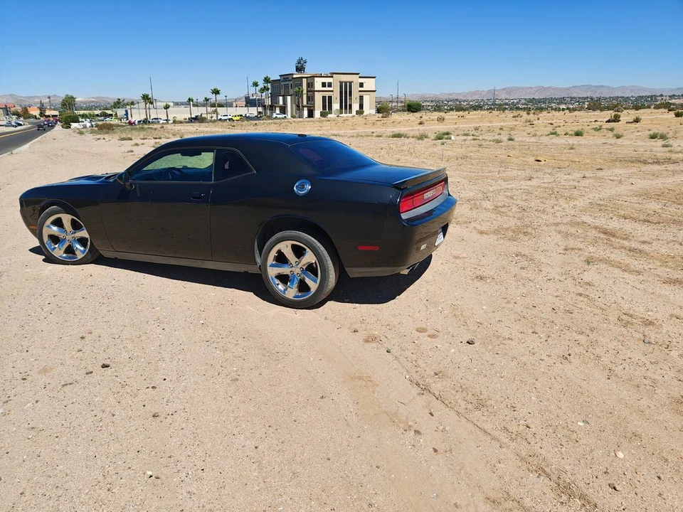 2014 Dodge Challenger 3rd Gen - Image 4 of 9