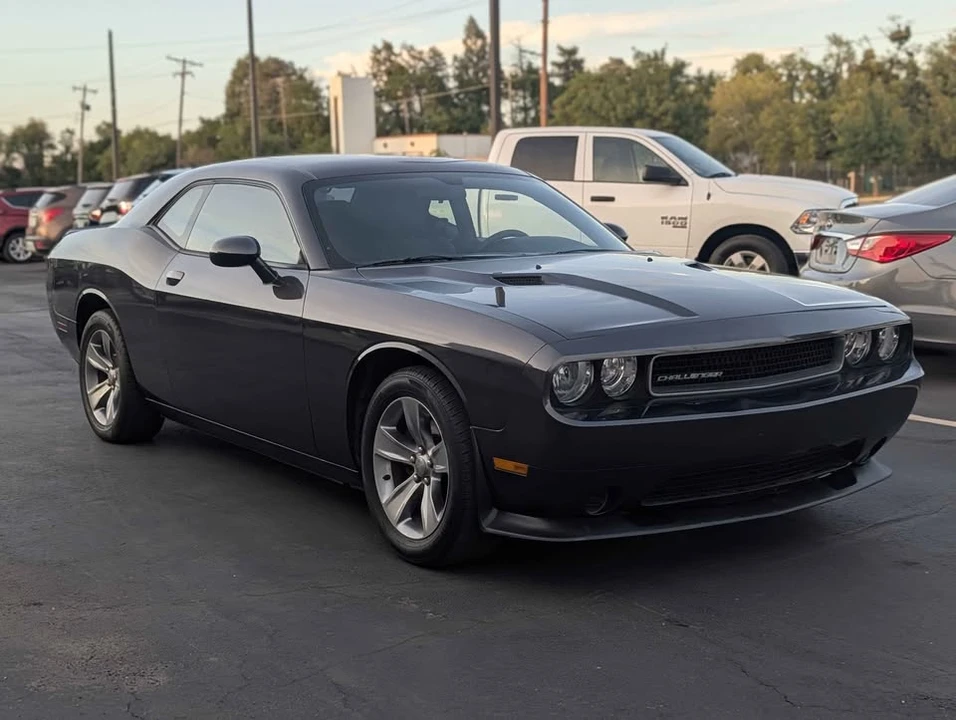2014 Dodge Challenger 3rd Gen - Image 9 of 16