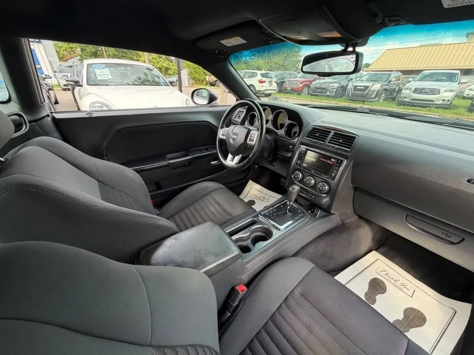 2014 Dodge Challenger 3rd Gen - Image 16 of 18