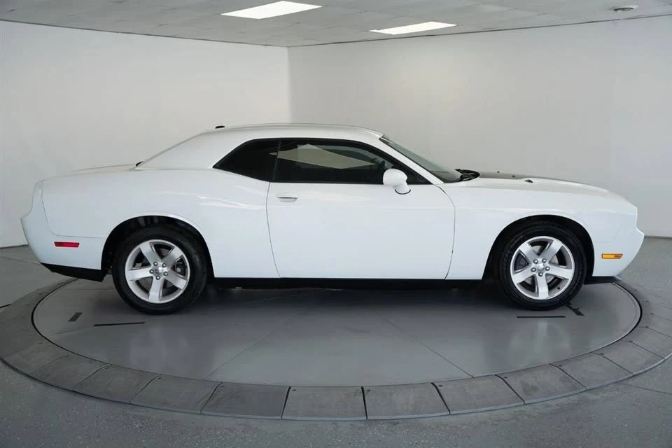 2014 Dodge Challenger 3rd Gen - Image 8 of 16