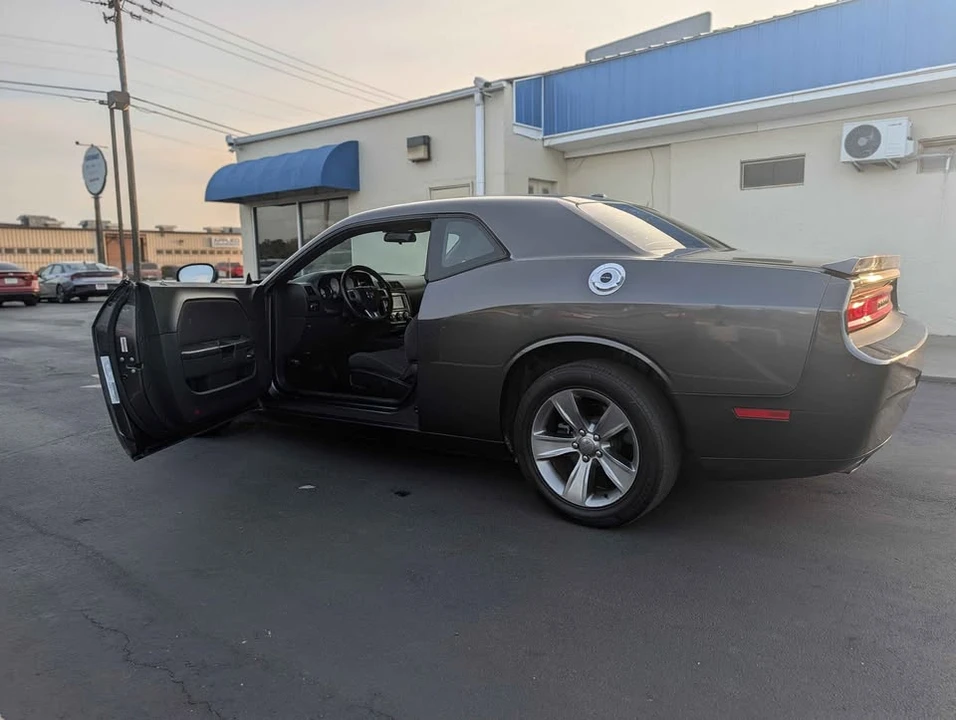2014 Dodge Challenger 3rd Gen - Image 8 of 16
