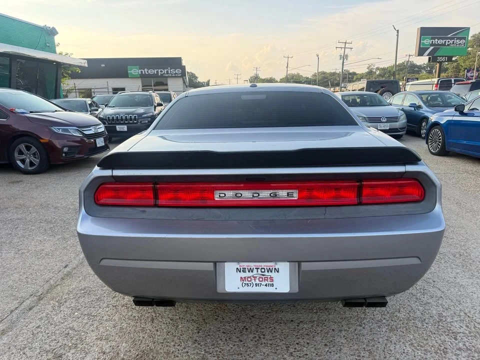 2014 Dodge Challenger 3rd Gen - Image 7 of 17