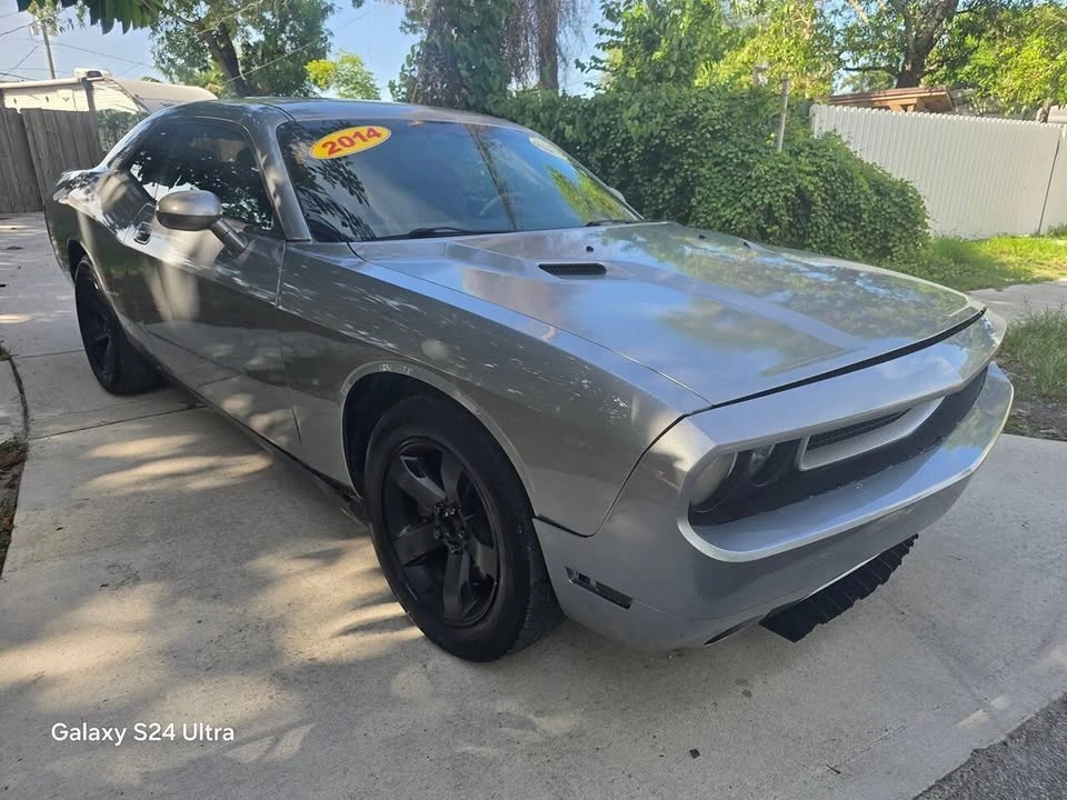 2014 Dodge Challenger 3rd Gen - Image 5 of 14