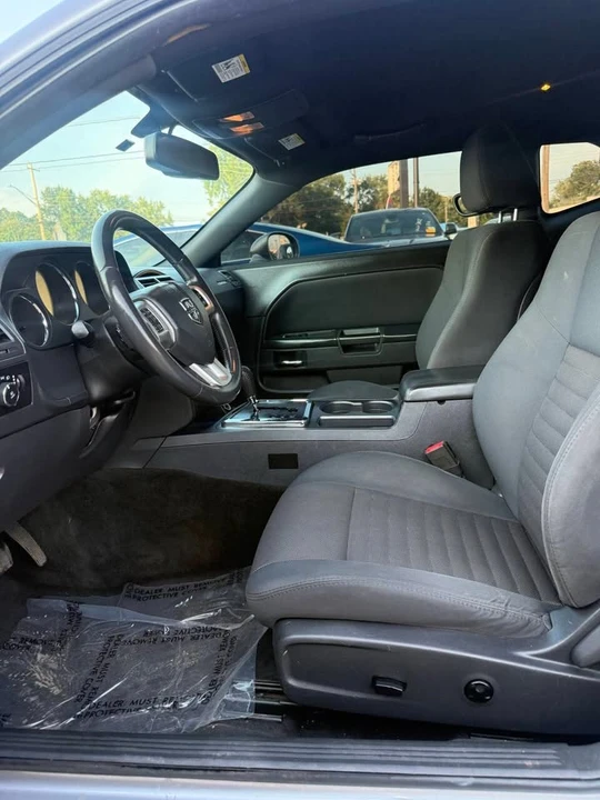 2014 Dodge Challenger 3rd Gen - Image 11 of 17