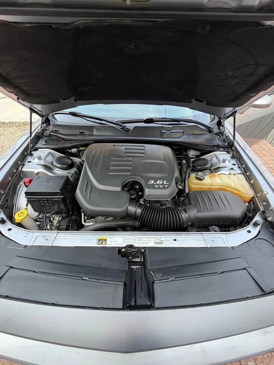 2014 Dodge Challenger 3rd Gen - Image 19 of 20